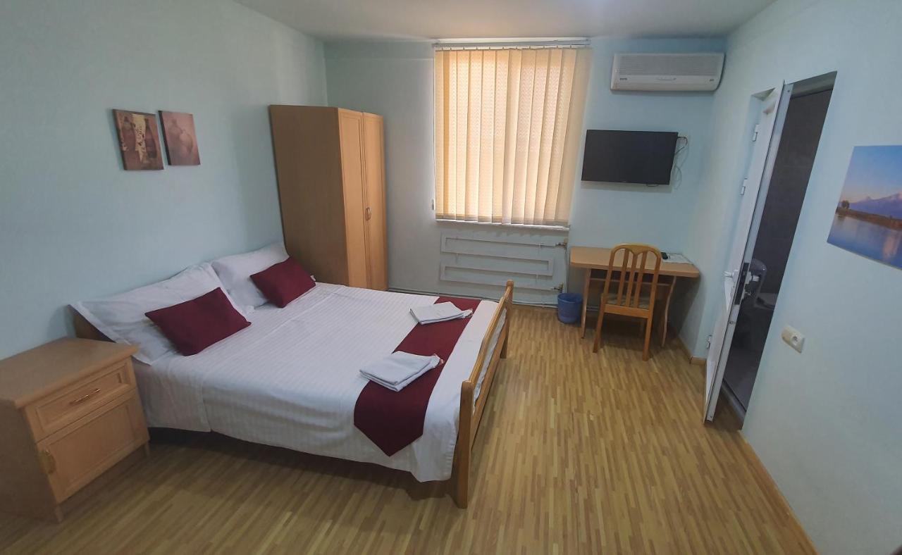 Kesabella Touristic House Bed & Breakfast P'arak'ar Exterior photo