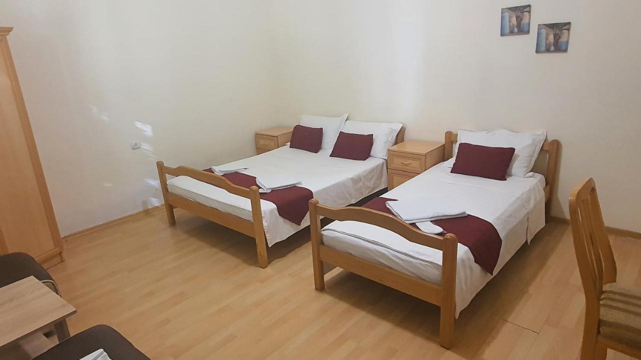 Kesabella Touristic House Bed & Breakfast P'arak'ar Exterior photo