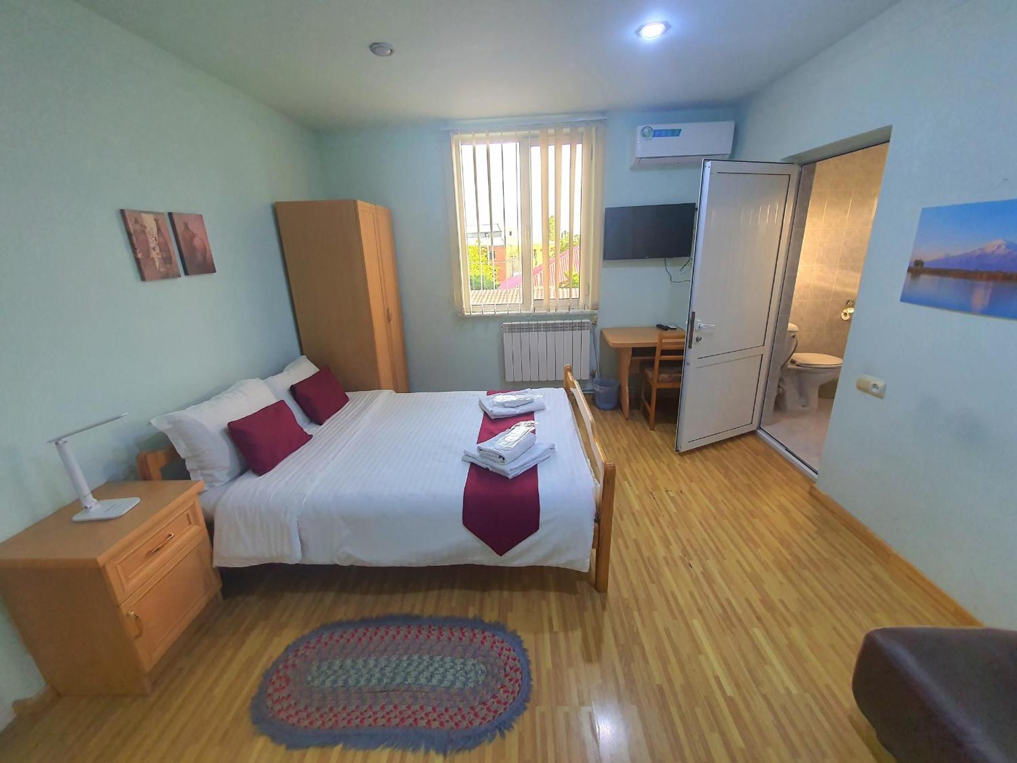 Kesabella Touristic House Bed & Breakfast P'arak'ar Exterior photo